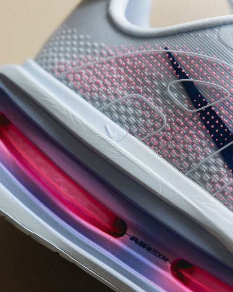 Nike Wmns Vomero Premium