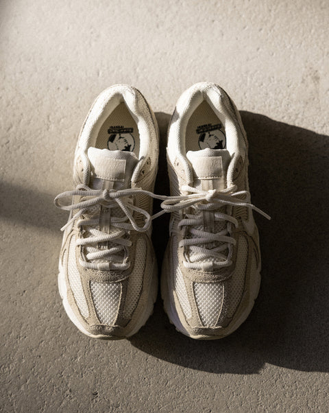 Nike Wmns Zoom Vomero 5