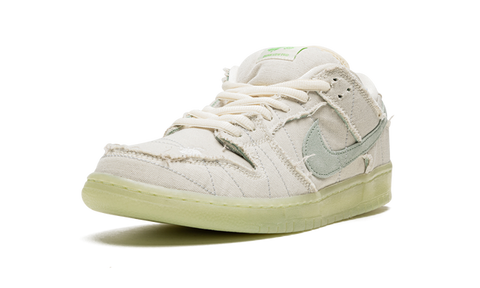 Nike SB Dunk Low Mummy