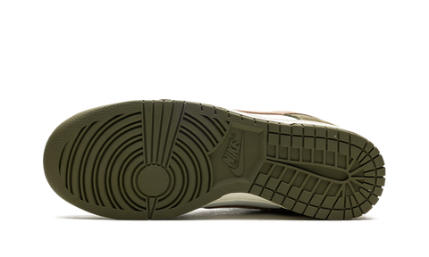 Nike Dunk Low Premium Medium Olive Hemp