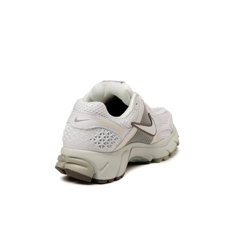Nike Wmns Zoom Vomero 5