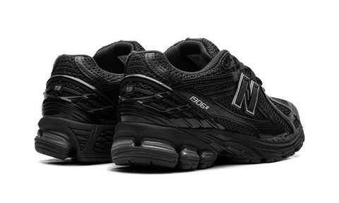 New Balance 1906R "Black Metallic"