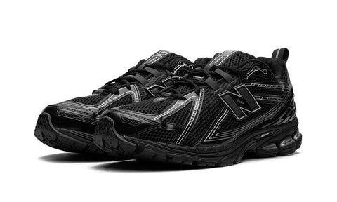 New Balance 1906R "Black/Silver