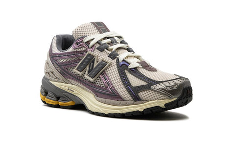 New Balance 1906R "LICORICE"