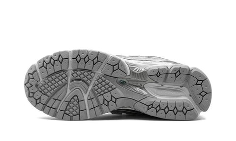 New Balance 1906R "SILVER METALLIC"