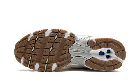 New Balance 530 Linen Stoneware