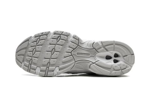 New Balance 530 Silver Metallic Polka Dots