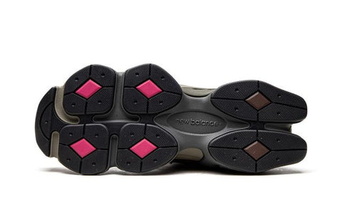 New Balance 9060 Burgundy Pink