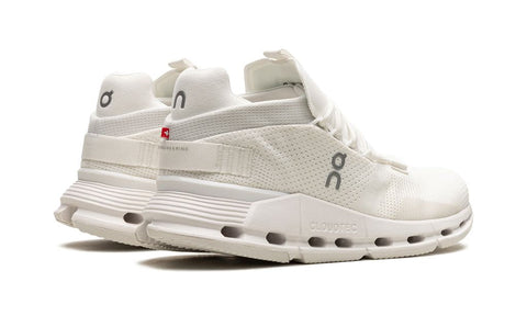 On Running Cloudnova Undyed-White
